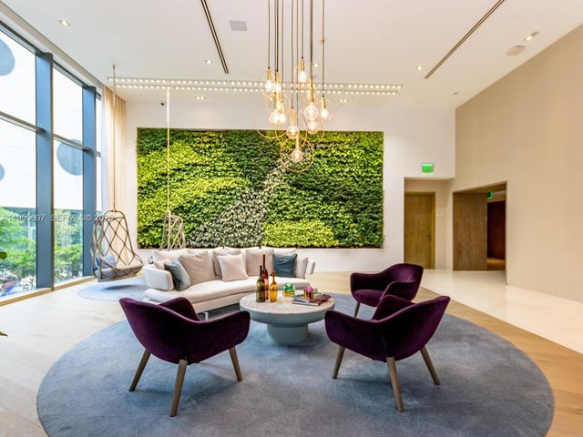 650 NE 32nd St 4008, Miami, FL 33137