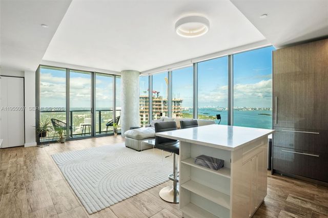 650 NE 32nd St 4008, Miami, FL 33137