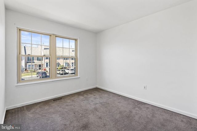 524 OAKTREE CT, Pottstown, PA 19464