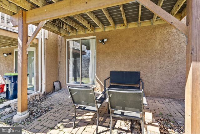 524 OAKTREE CT, Pottstown, PA 19464