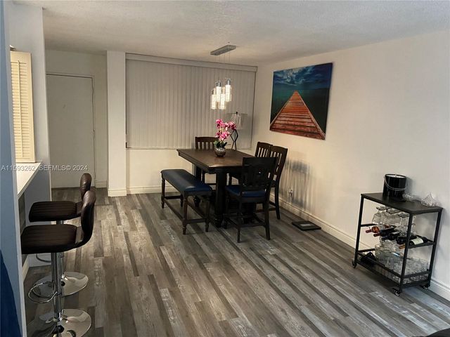 7021 Environ Boulevard 317, Lauderhill, FL 33319