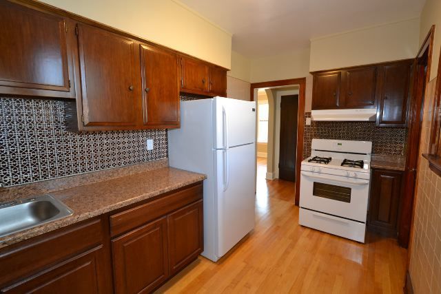 6326 N Artesian Avenue 3R, Chicago, IL 60659