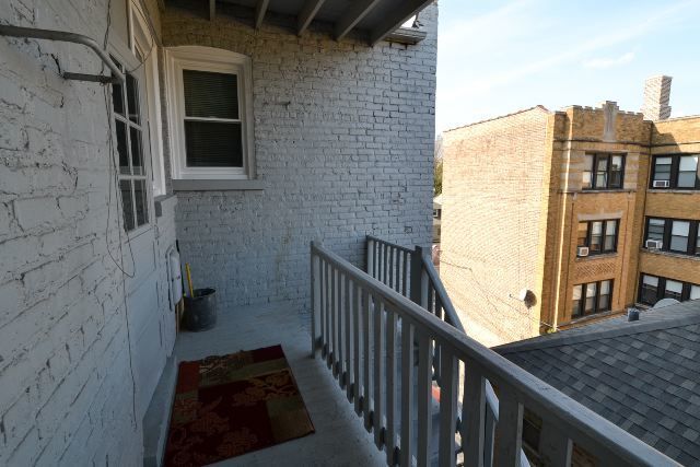 6326 N Artesian Avenue 3R, Chicago, IL 60659
