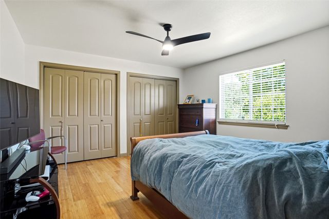 726 Forest Street, Grapevine, TX 76051