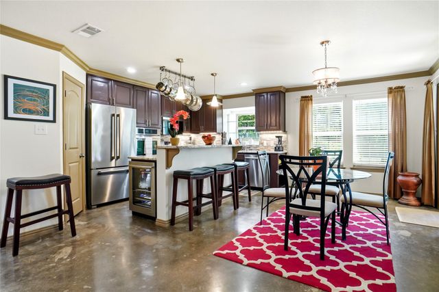 726 Forest Street, Grapevine, TX 76051