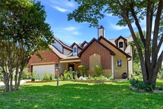 726 Forest Street, Grapevine, TX 76051