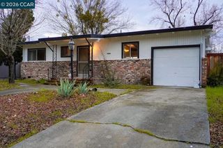 12773 Shoreview Dr, Clearlake Oaks, CA 95423