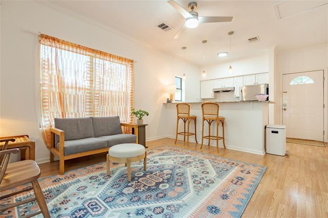 933 E 51st ST, Austin, TX 78751