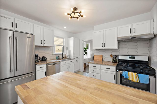 933 E 51st ST, Austin, TX 78751