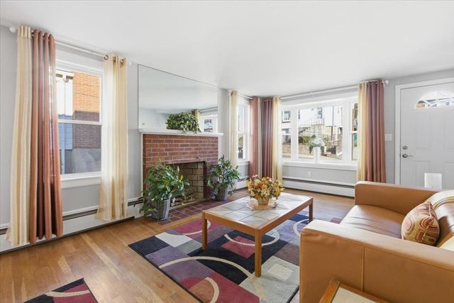 199 Glenellen Rd, Boston, MA 02132