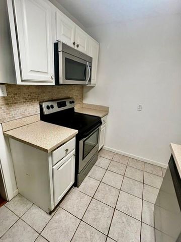 107 Esplanade Avenue, Mobile, AL 36606