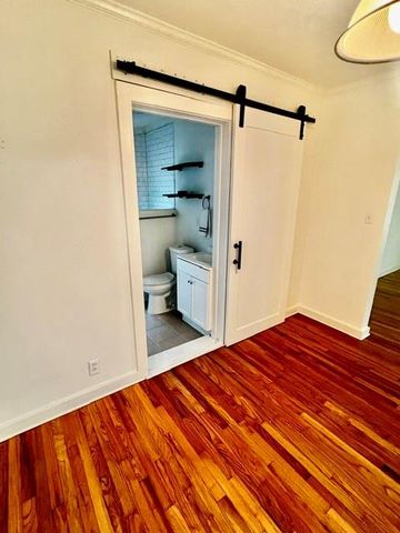 107 Esplanade Avenue, Mobile, AL 36606