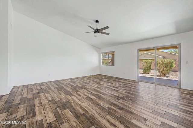1060 E Stronghold Canyon Lane, Sahuarita, AZ 85629