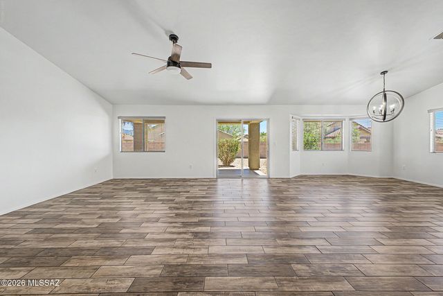 1060 E Stronghold Canyon Lane, Sahuarita, AZ 85629