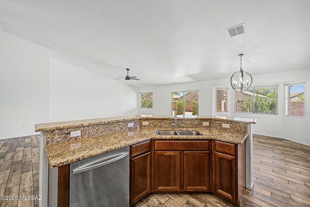 1060 E Stronghold Canyon Lane, Sahuarita, AZ 85629