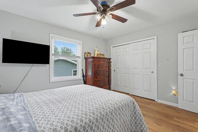 430 E Morse Avenue, Bartlett, IL 60103