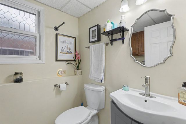 430 E Morse Avenue, Bartlett, IL 60103