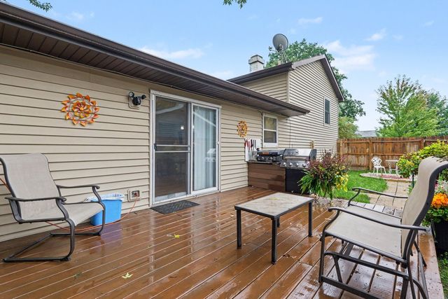 430 E Morse Avenue, Bartlett, IL 60103