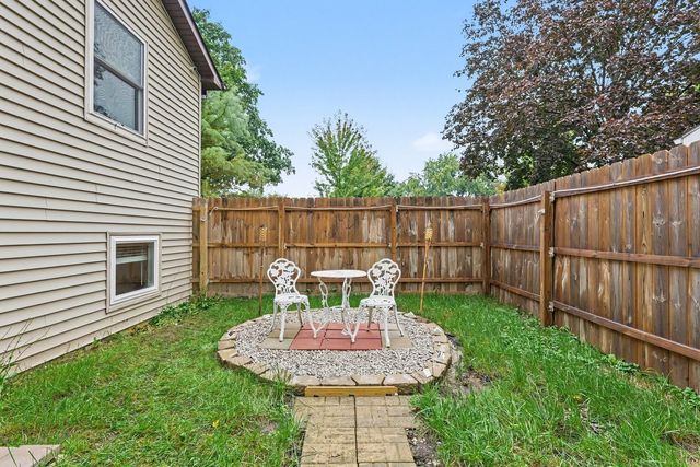 430 E Morse Avenue, Bartlett, IL 60103