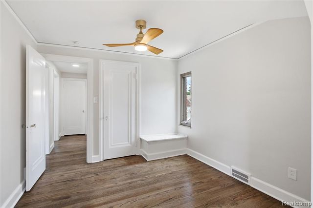 15422 Regina Avenue, Allen Park, MI 48101