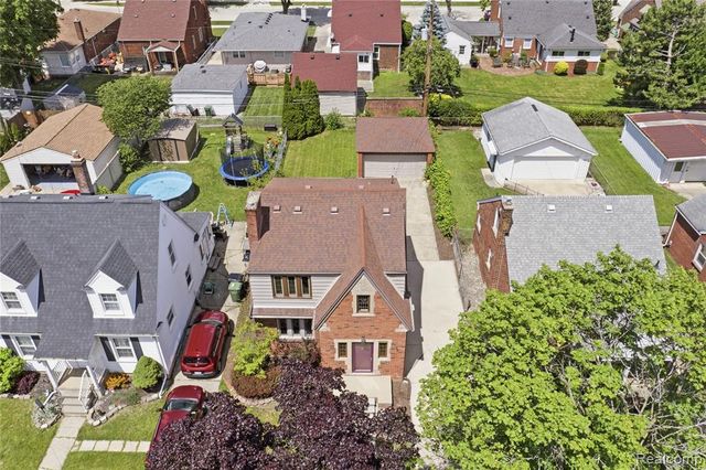 15422 Regina Avenue, Allen Park, MI 48101