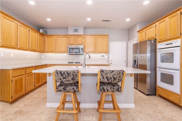 18322 Owl Court, Canyon Country, CA 91387