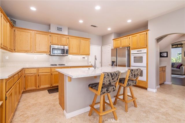 18322 Owl Court, Canyon Country, CA 91387