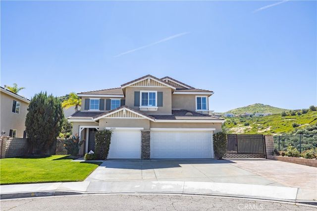 18322 Owl Court, Canyon Country, CA 91387