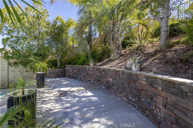 18322 Owl Court, Canyon Country, CA 91387