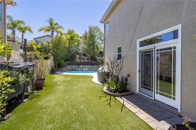 18322 Owl Court, Canyon Country, CA 91387