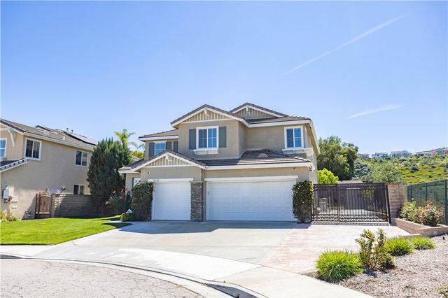18322 Owl Court, Canyon Country, CA 91387