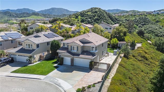 18322 Owl Court, Canyon Country, CA 91387