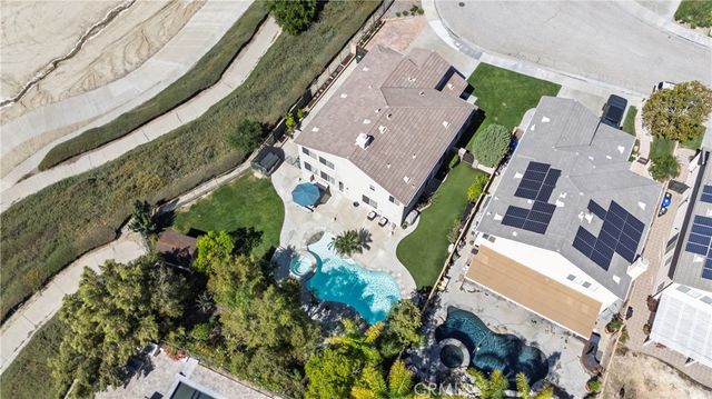 18322 Owl Court, Canyon Country, CA 91387