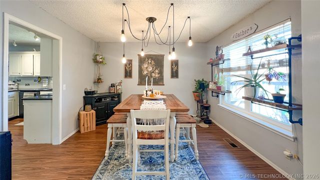 2603 S Gardenia Avenue, Broken Arrow, OK 74012