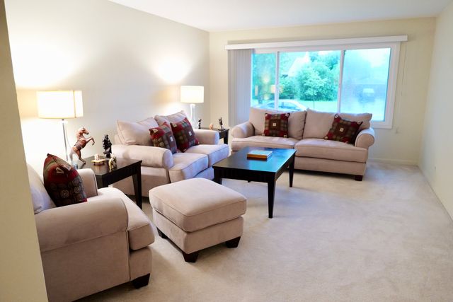 1170 Heather Lane 0, Glen Ellyn, IL 60137