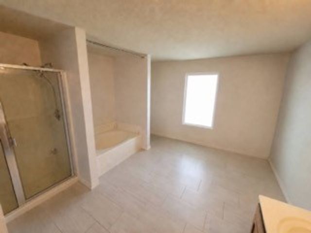 2701 Maegen Circle, Fort Worth, TX 76112