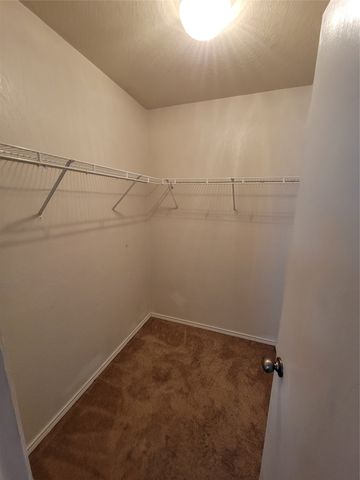 2701 Maegen Circle, Fort Worth, TX 76112