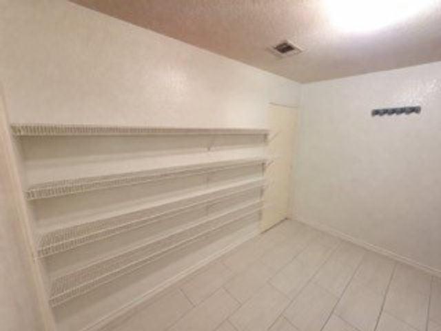 2701 Maegen Circle, Fort Worth, TX 76112