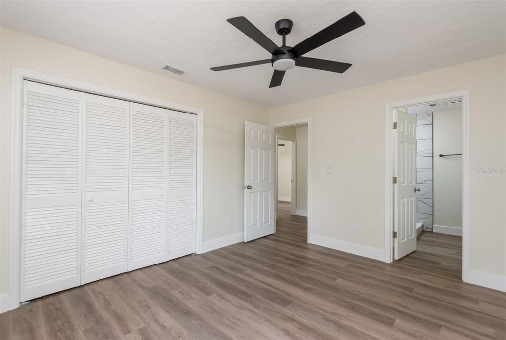 Image 22 of property listing at 110 W BRENTRIDGE DRIVE, Brandon, FL 33511