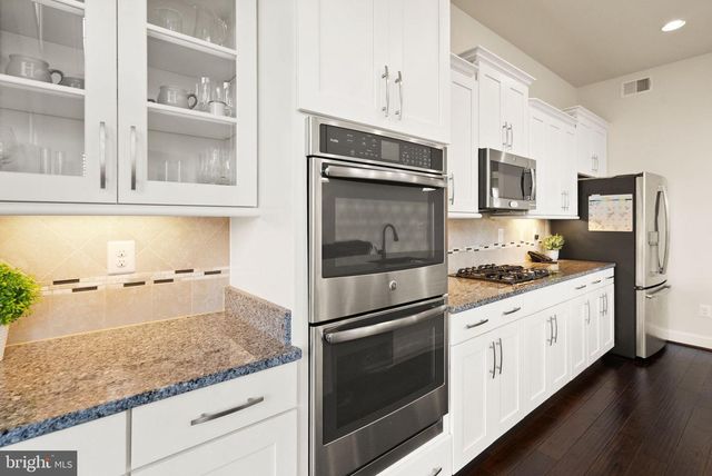 20950 GOOSE PRESERVE DR, Ashburn, VA 20148