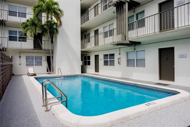 609 NE 13th Ave 302, Fort Lauderdale, FL 33304
