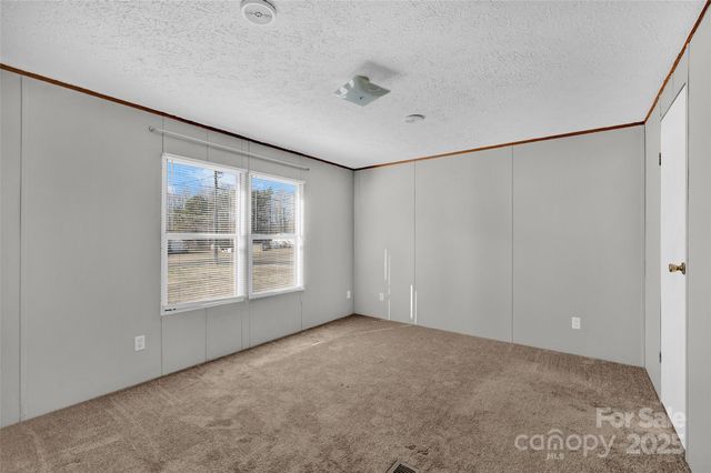 4586 Deal Road, Claremont, NC 28610