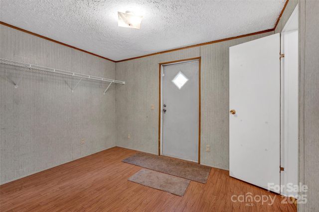 4586 Deal Road, Claremont, NC 28610