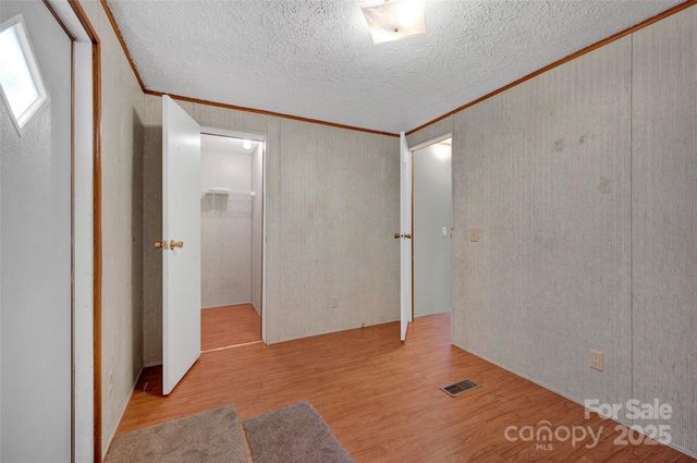 4586 Deal Road, Claremont, NC 28610