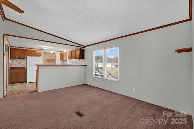 4586 Deal Road, Claremont, NC 28610