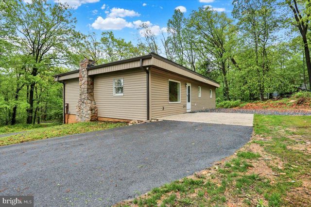 250 SKYLINE DR, Reading, PA 19606
