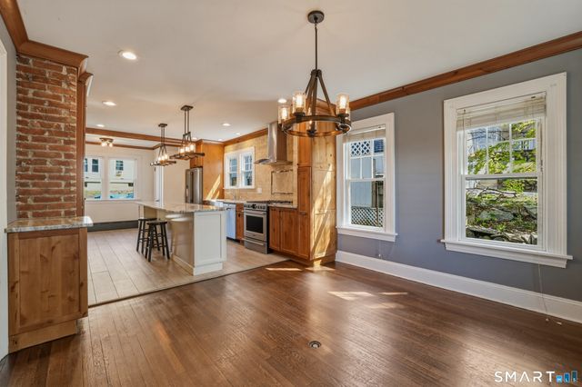 5 Broadview Street, Bristol, CT 06010