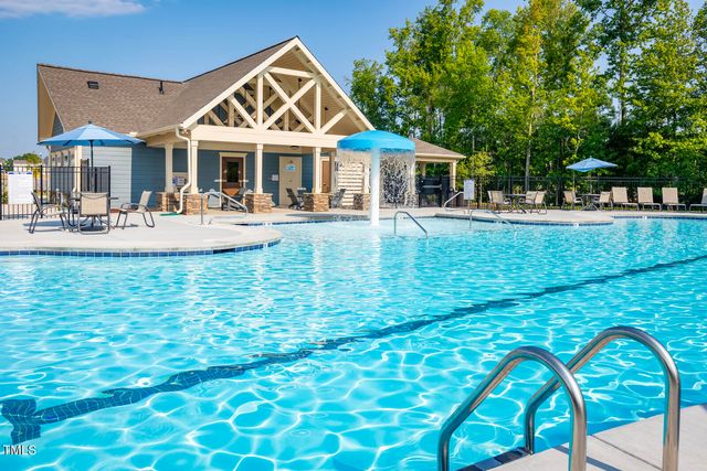 1552 Ivy Meadow Lane, Zebulon, NC 27597