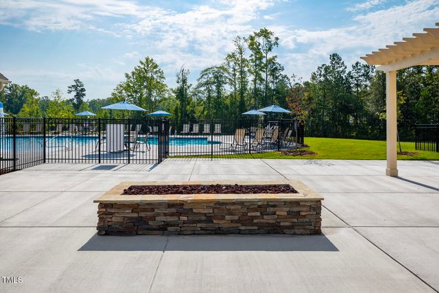 1552 Ivy Meadow Lane, Zebulon, NC 27597