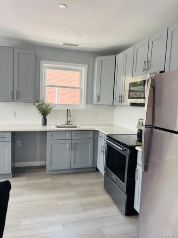 137 S 14th, Mount Vernon, NY 10550